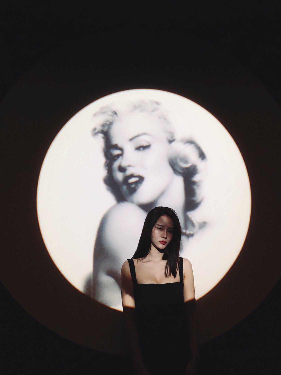 Marilyn Monroe Indoor Projector Logo Which is A Captivating Encounter - Gobohub