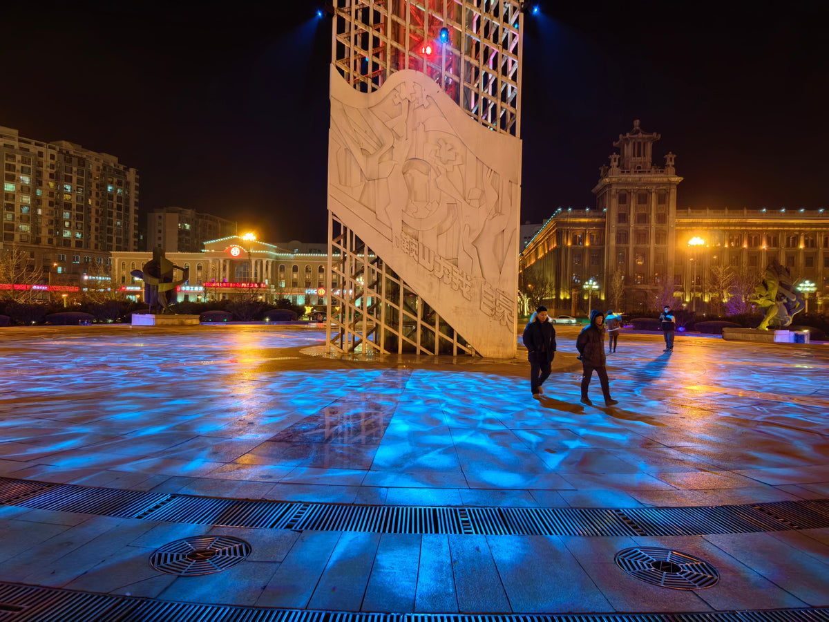 The Enchanting Allure of Ripple Projection Lights in Squares and Parks ...